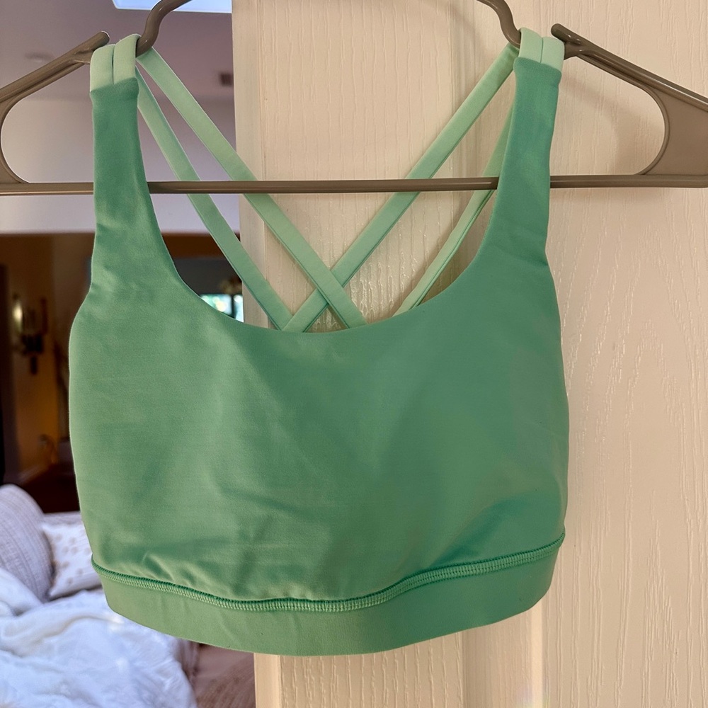 Lululemon Sports Bra (Size 4, color Sage Green)
